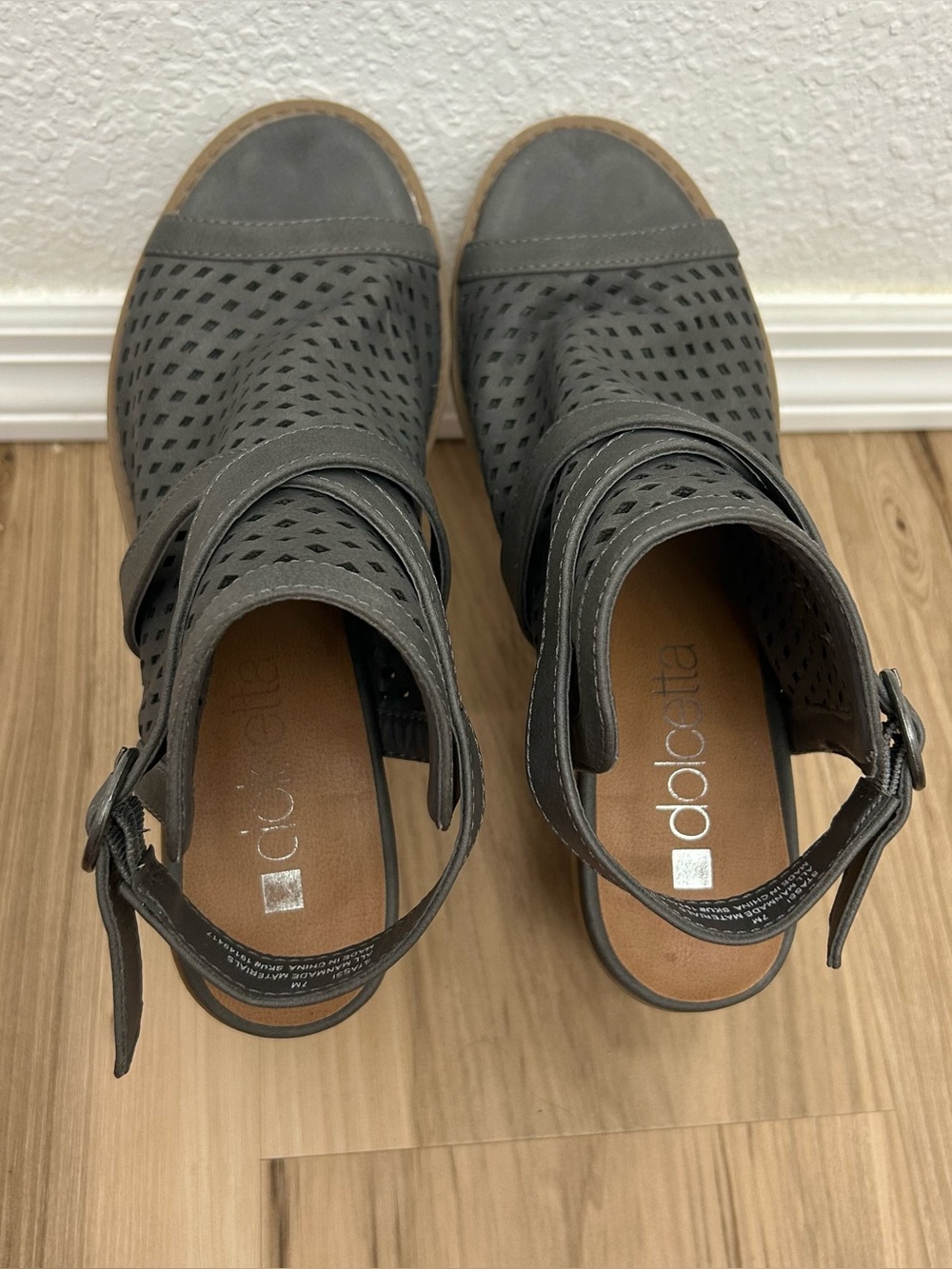 Dolcetta by Dolce Vita Stassi Open-Toe Ankle Gray Booties Women's Size 7M